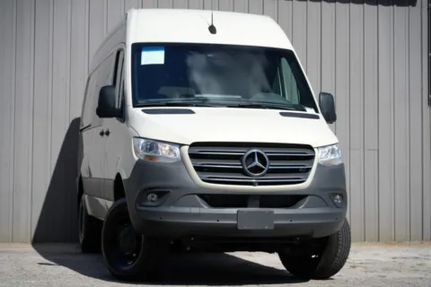 More photos of 2021 Mercedes-Benz Sprinter Crew Van w/ Comfort Plus & Driver Convenience Packages at DRIVE A DREAM, GA