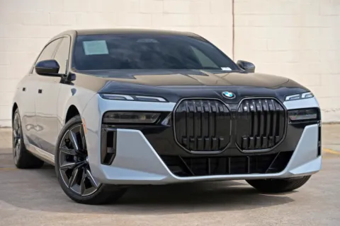 More photos of 2025 BMW 7 Series 740i w/ Premium, M Sport & Driving Assist Packages at DRIVE A DREAM, GA