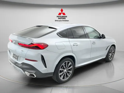 More photos of 2026 BMW X6 xDrive40i at Countryside Mitsubishi, IL