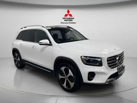 Photos of 2025 Mercedes-Benz GLB 250 for sale in Countryside, IL at Countryside Mitsubishi
