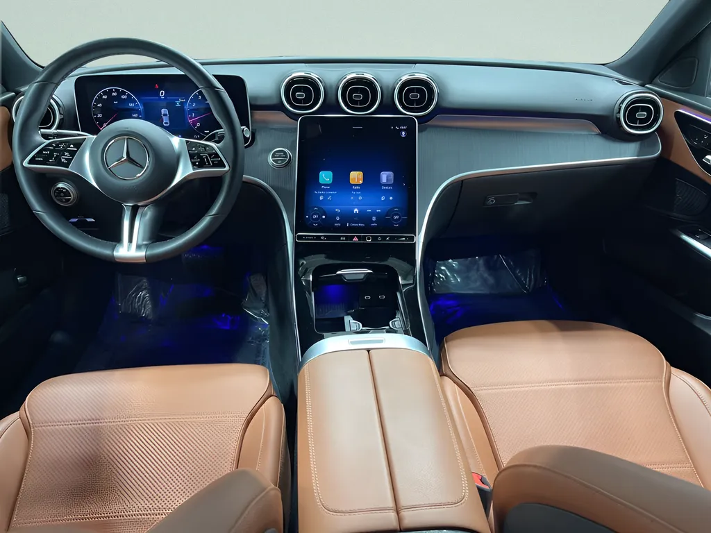 2025 Mercedes-Benz C-Class Sedan C 300 - Photo 10
