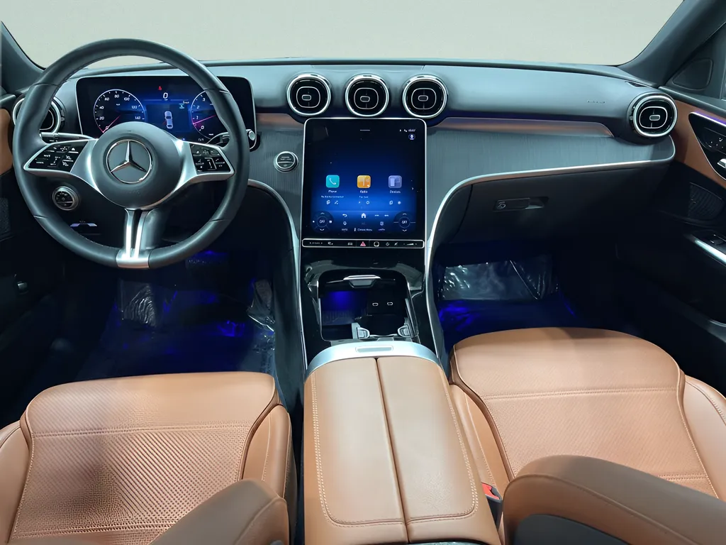 2025 Mercedes-Benz C-Class Sedan C 300 - Photo 10