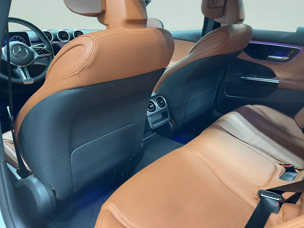 2025 Mercedes-Benz C-Class Sedan C 300 - Photo 24