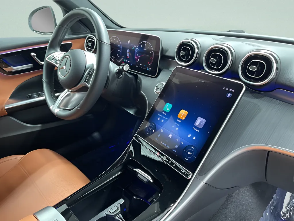 2025 Mercedes-Benz C-Class Sedan C 300 - Photo 28