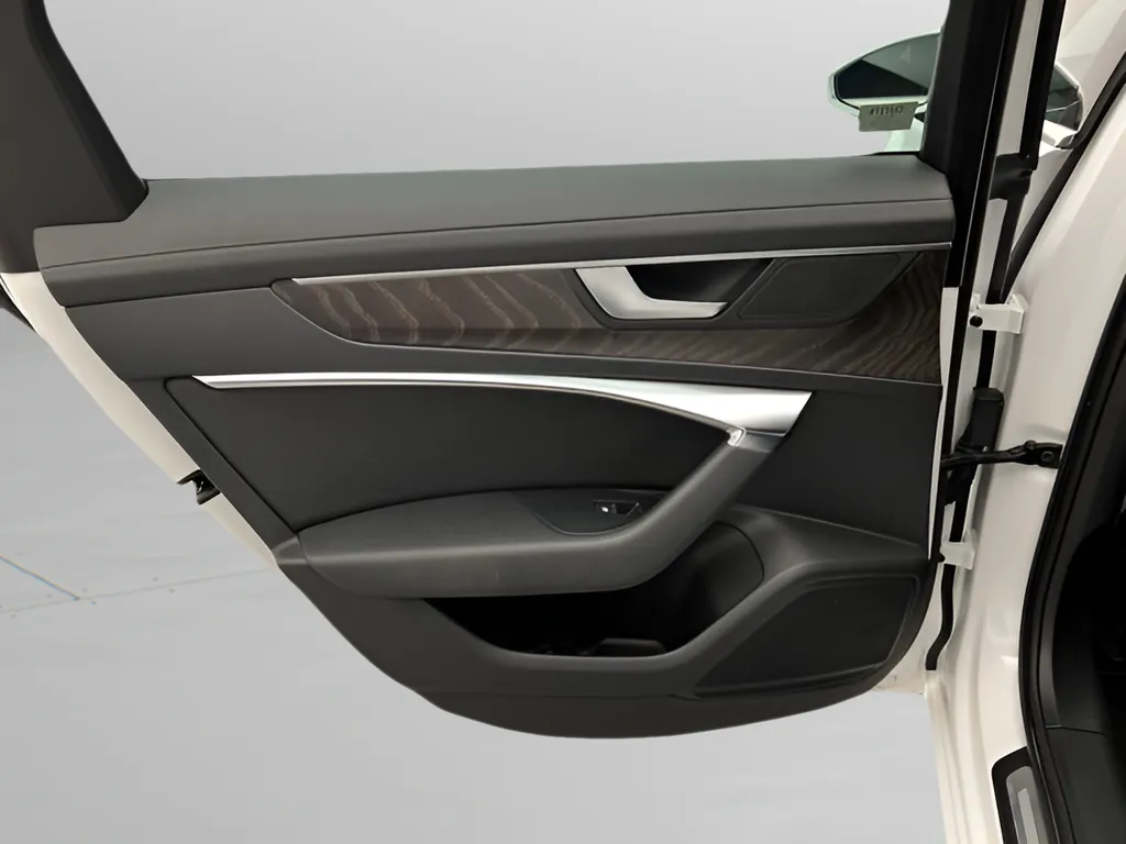 2023 Audi A6 Premium - Photo 25