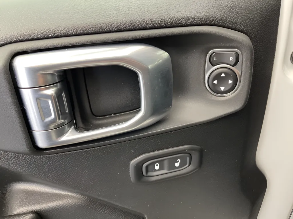 2023 Jeep Wrangler 4xe Willys 4XE - Photo 21
