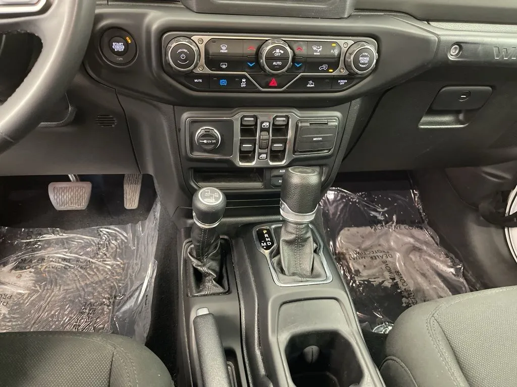 2023 Jeep Wrangler 4xe Willys 4XE - Photo 13