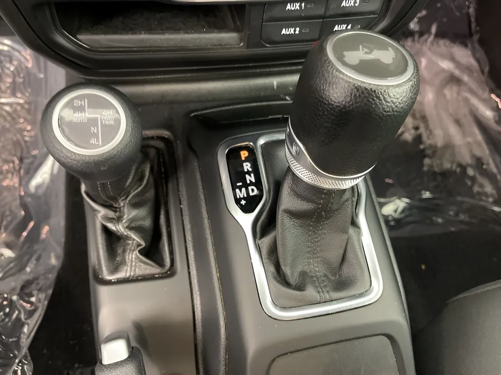 2023 Jeep Wrangler 4xe Willys 4XE - Photo 14