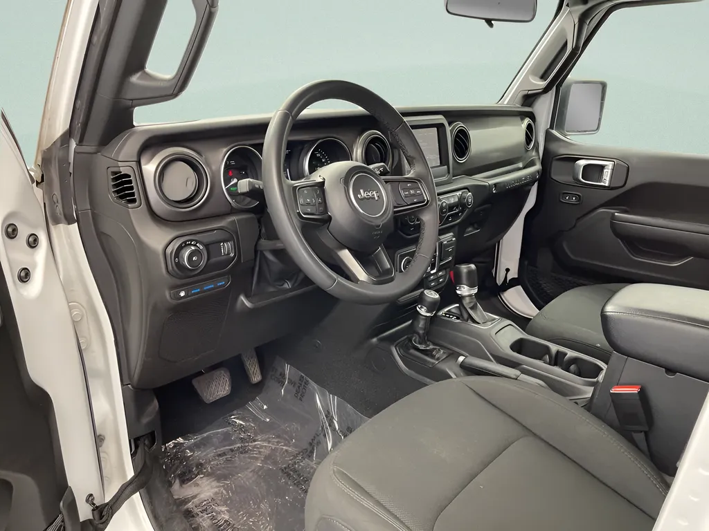 2023 Jeep Wrangler 4xe Willys 4XE - Photo 19