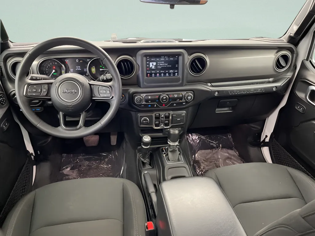 2023 Jeep Wrangler 4xe Willys 4XE - Photo 10