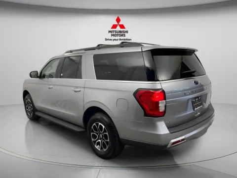 More photos of 2024 Ford Expedition Max XLT at Countryside Mitsubishi, IL
