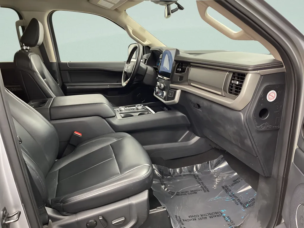 2024 Ford Expedition XLT - Photo 28