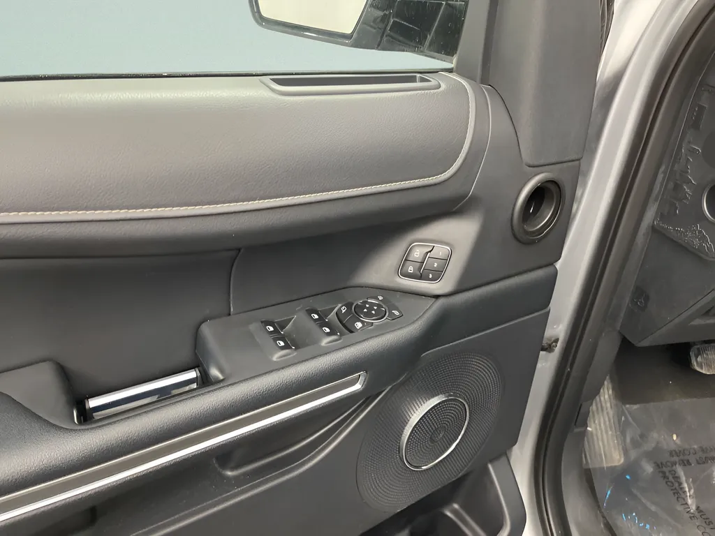 2024 Ford Expedition XLT - Photo 19