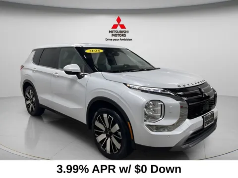 Photos of 2026 Mitsubishi Outlander SE for sale in Countryside, IL at Countryside Mitsubishi
