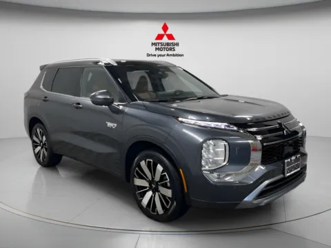 Photos of 2026 Mitsubishi Outlander PHEV SEL for sale in Countryside, IL at Countryside Mitsubishi