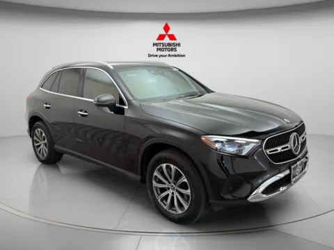 Another view of 2025 Mercedes-Benz GLC 300 for sale in Countryside, IL at Countryside Mitsubishi