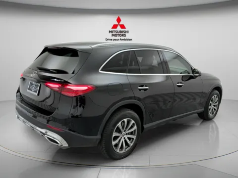 More photos of 2025 Mercedes-Benz GLC 300 at Countryside Mitsubishi, IL
