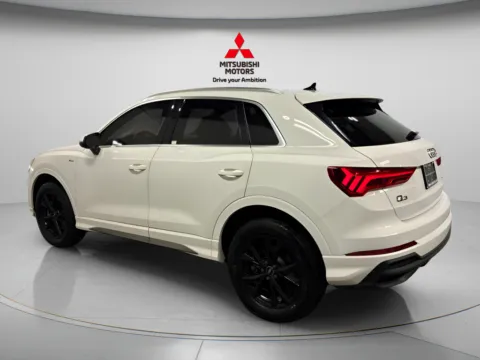 More photos of 2022 Audi Q3 Premium at Countryside Mitsubishi, IL