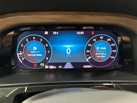 More photos of 2025 Volkswagen Atlas 2.0T SE w/Technology at Countryside Mitsubishi, IL