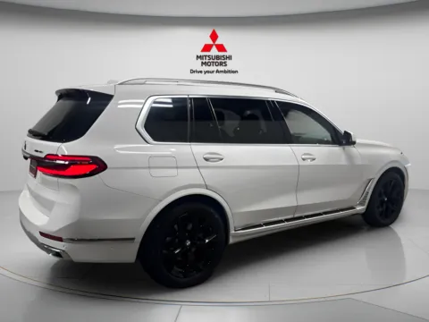 Another view of 2026 BMW X7 xDrive40i for sale in Countryside, IL at Countryside Mitsubishi