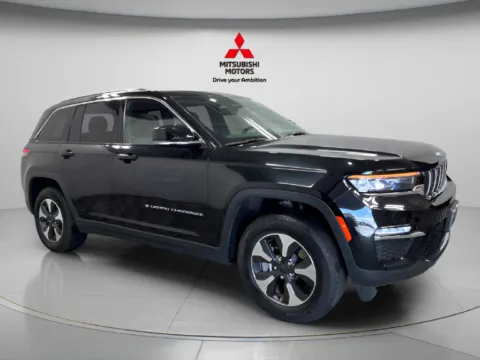 Photos of 2024 Jeep Grand Cherokee 4xe for sale in Countryside, IL at Countryside Mitsubishi