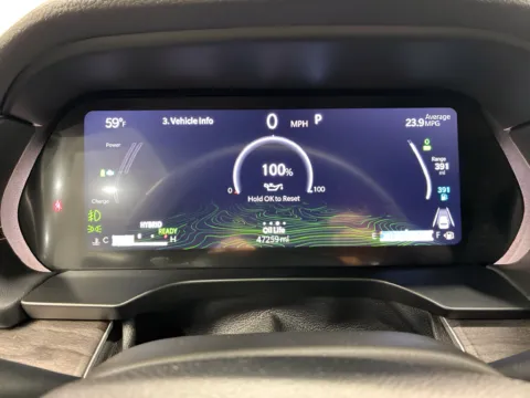 More photos of 2024 Jeep Grand Cherokee 4xe at Countryside Mitsubishi, IL