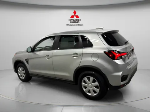 More photos of 2027 Mitsubishi Outlander Sport S at Countryside Mitsubishi, IL