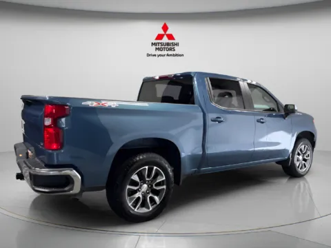 Another view of 2024 Chevrolet Silverado 1500 LT for sale in Countryside, IL at Countryside Mitsubishi