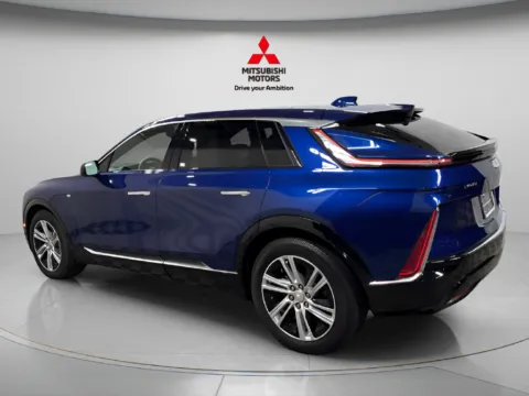 More photos of 2024 Cadillac LYRIQ Tech at Countryside Mitsubishi, IL