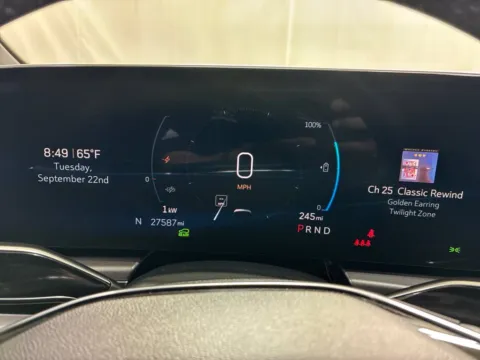 More photos of 2024 Cadillac LYRIQ Tech at Countryside Mitsubishi, IL