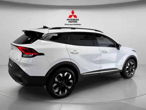 More photos of 2023 Kia Sportage X-Line at Countryside Mitsubishi, IL