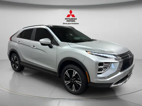 Photos of 2024 Mitsubishi Eclipse Cross SE for sale in Countryside, IL at Countryside Mitsubishi