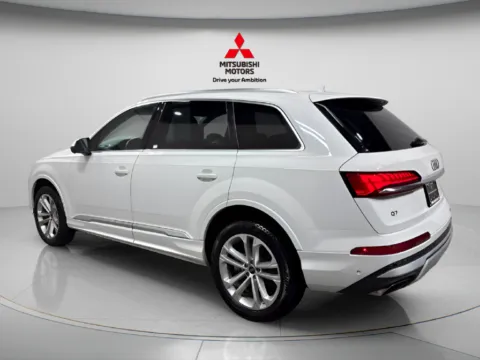 More photos of 2025 Audi Q7 55 Premium Plus at Countryside Mitsubishi, IL