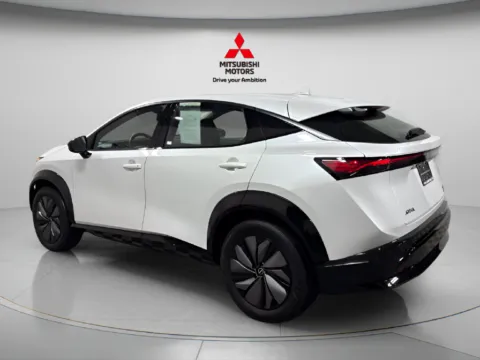 More photos of 2024 Nissan Ariya ENGAGE e-4ORCE at Countryside Mitsubishi, IL