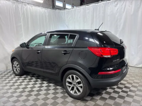 More photos of 2016 Kia Sportage LX at Countryside Mitsubishi, IL