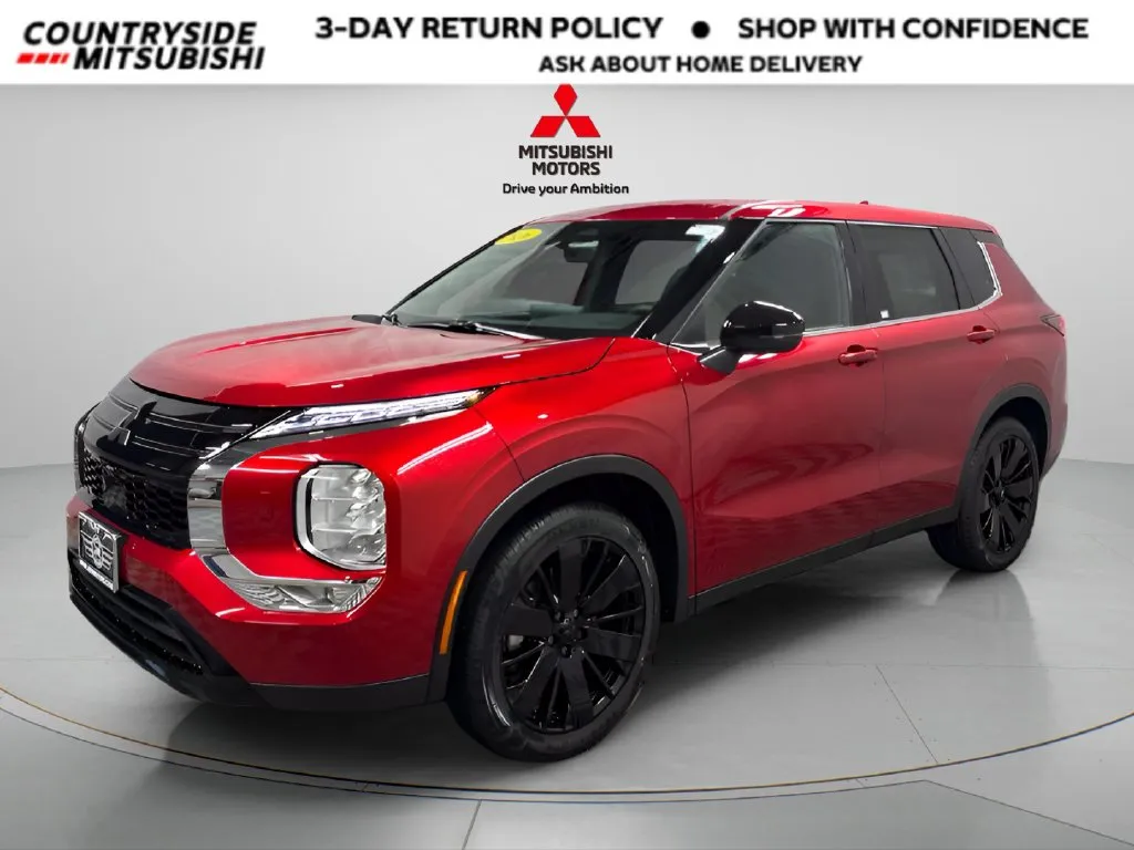 2026 Mitsubishi Outlander LE