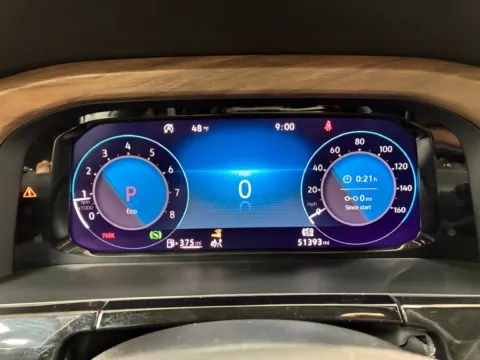 More photos of 2025 Volkswagen Atlas 2.0T SE w/Technology at Countryside Mitsubishi, IL