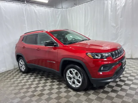 Photos of 2025 Jeep Compass Latitude for sale in Countryside, IL at Countryside Mitsubishi