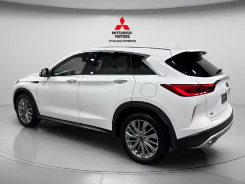 More photos of 2023 INFINITI QX50 PURE at Countryside Mitsubishi, IL