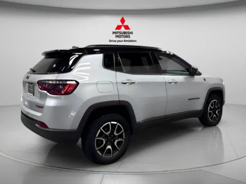 Another view of 2025 Jeep Compass Trailhawk for sale in Countryside, IL at Countryside Mitsubishi