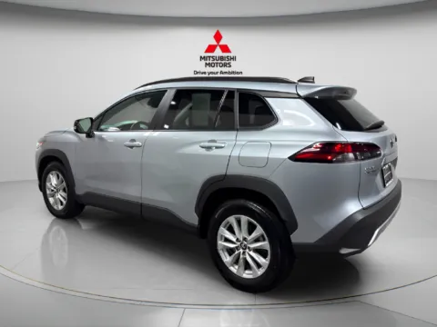 More photos of 2026 Toyota Corolla Cross LE at Countryside Mitsubishi, IL