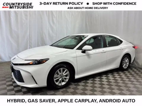 White 2025 Toyota Camry LE for sale in Countryside, IL