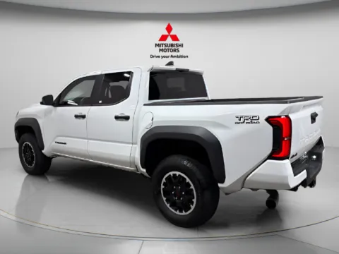 More photos of 2025 Toyota Tacoma TRD Off-Road at Countryside Mitsubishi, IL