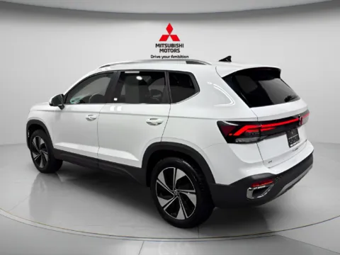 More photos of 2025 Volkswagen Taos 1.5T SE at Countryside Mitsubishi, IL