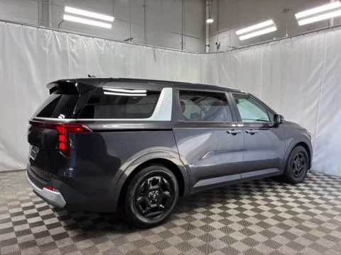 Another view of 2025 Kia Carnival LXS for sale in Countryside, IL at Countryside Mitsubishi