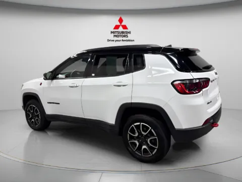More photos of 2025 Jeep Compass Trailhawk at Countryside Mitsubishi, IL