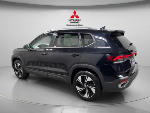 More photos of 2025 Volkswagen Taos 1.5T SE at Countryside Mitsubishi, IL