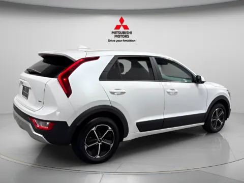 Another view of 2025 Kia Niro LX for sale in Countryside, IL at Countryside Mitsubishi