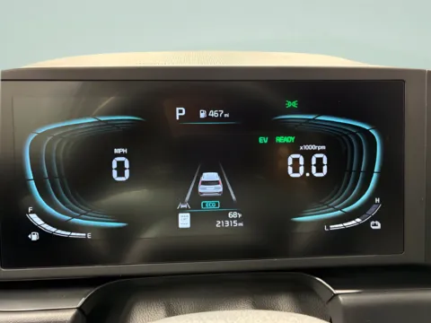 More photos of 2025 Kia Niro LX at Countryside Mitsubishi, IL