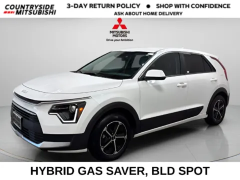White 2025 Kia Niro LX for sale in Countryside, IL